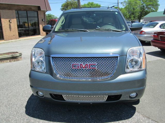 2008 GMC Yukon Denali Unknown