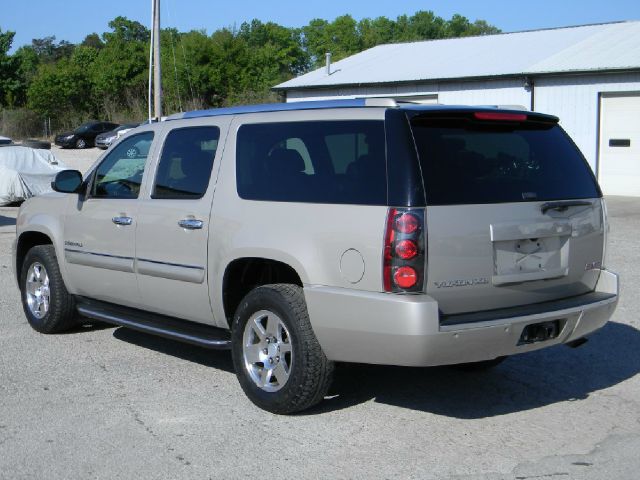 2008 GMC Yukon Denali SXT Van