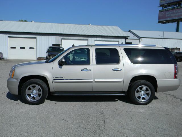 2008 GMC Yukon Denali SXT Van