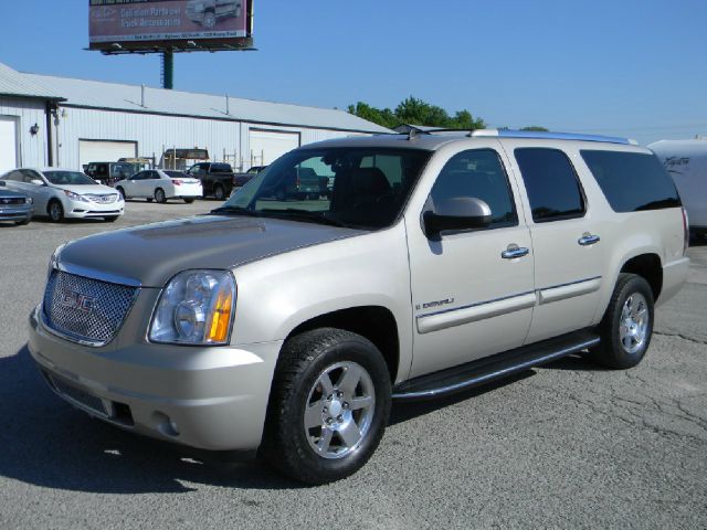 2008 GMC Yukon Denali SXT Van