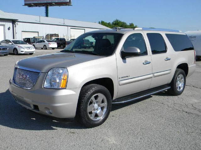 2008 GMC Yukon Denali SXT Van