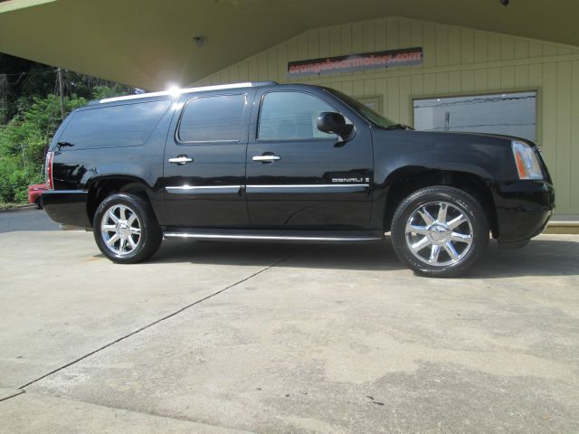 2008 GMC Yukon Denali LE 7