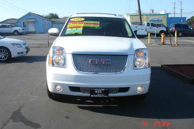 2008 GMC Yukon Denali EX Sedan 4D