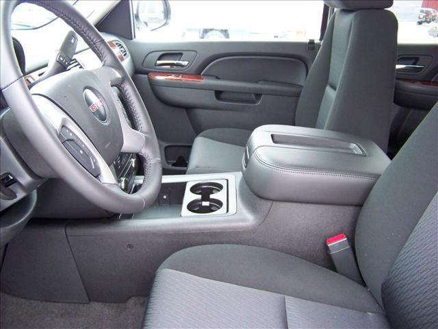 2011 GMC Yukon Denali 45