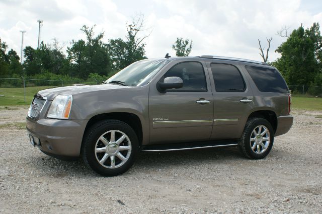 2011 GMC Yukon Denali 4wd