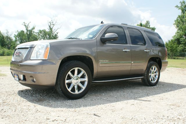 2011 GMC Yukon Denali 4wd