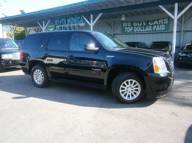 2010 GMC Yukon Hybrid 5Spd 1_owner Carfax