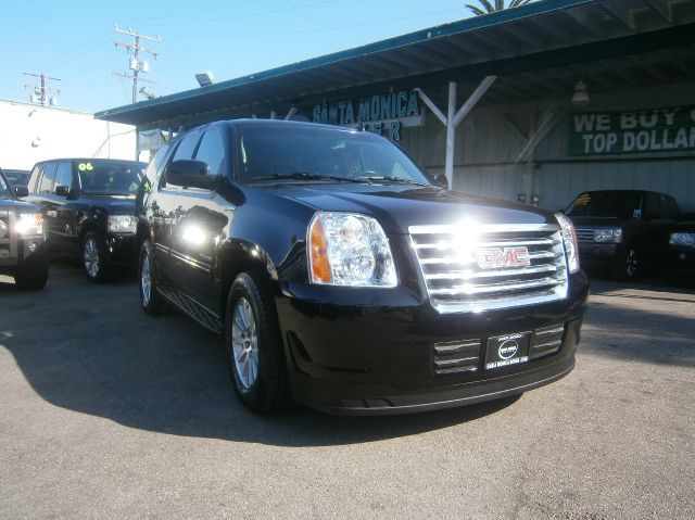 2010 GMC Yukon Hybrid 5Spd 1_owner Carfax