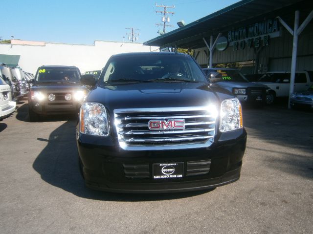 2010 GMC Yukon Hybrid 5Spd 1_owner Carfax