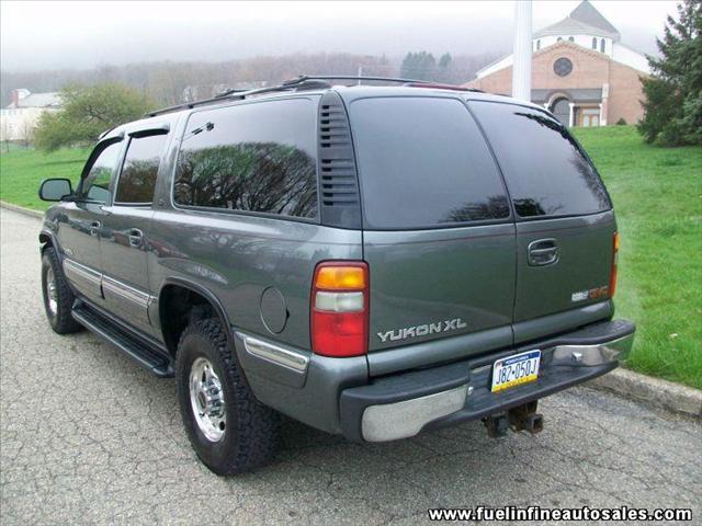 2000 GMC Yukon XL Carrera Coupe