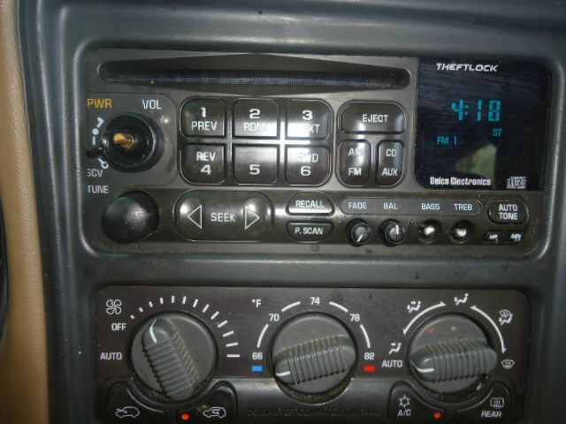 2000 GMC Yukon XL Luxury W/ Navi, Resrearcam