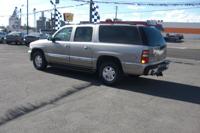 2000 GMC Yukon XL C350 4dr Sdn 3.5L Sport RWD Sedan