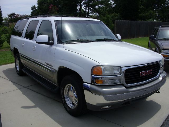 2000 GMC Yukon XL C350 4dr Sdn 3.5L Sport RWD Sedan