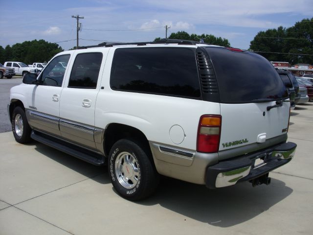 2000 GMC Yukon XL C350 4dr Sdn 3.5L Sport RWD Sedan