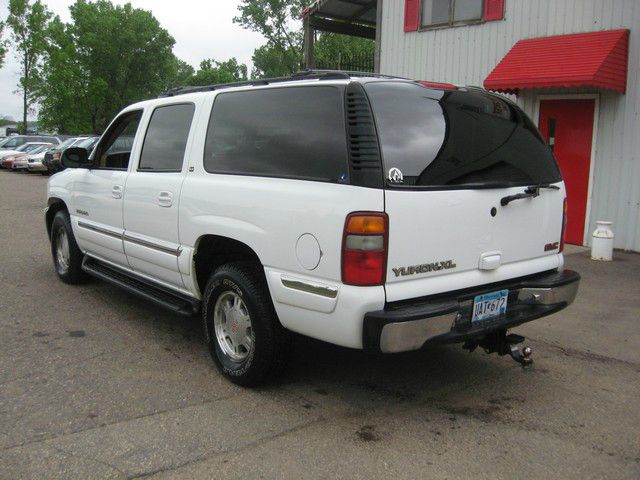 2000 GMC Yukon XL C350 4dr Sdn 3.5L Sport RWD Sedan