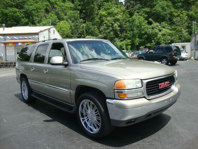 2000 GMC Yukon XL C350 4dr Sdn 3.5L Sport RWD Sedan