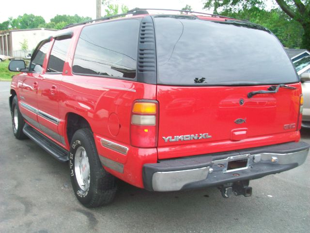 2000 GMC Yukon XL C350 4dr Sdn 3.5L Sport RWD Sedan