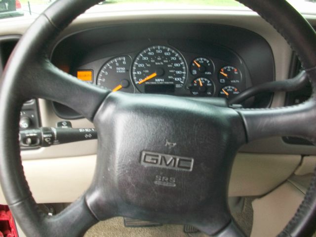 2000 GMC Yukon XL C350 4dr Sdn 3.5L Sport RWD Sedan