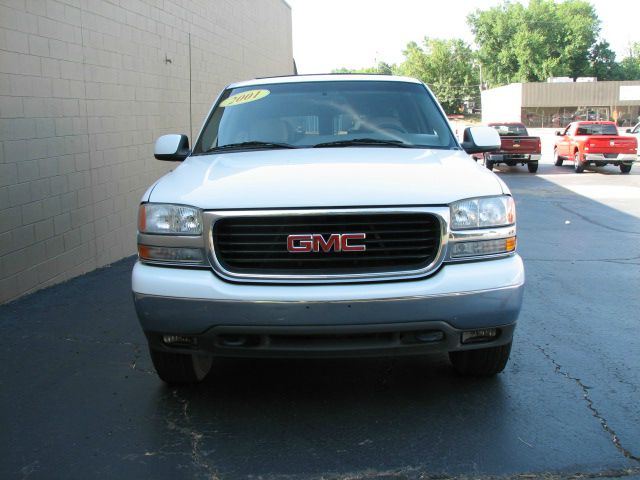 2001 GMC Yukon XL C350 4dr Sdn 3.5L Sport RWD Sedan