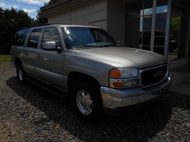 2001 GMC Yukon XL C350 4dr Sdn 3.5L Sport RWD Sedan