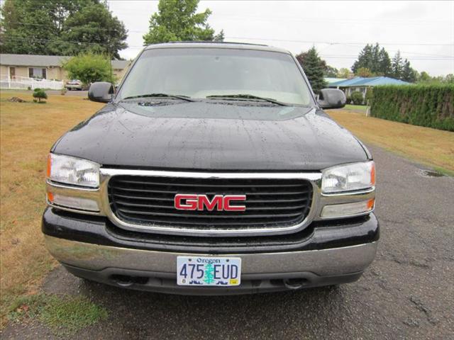 2001 GMC Yukon XL Scion XB