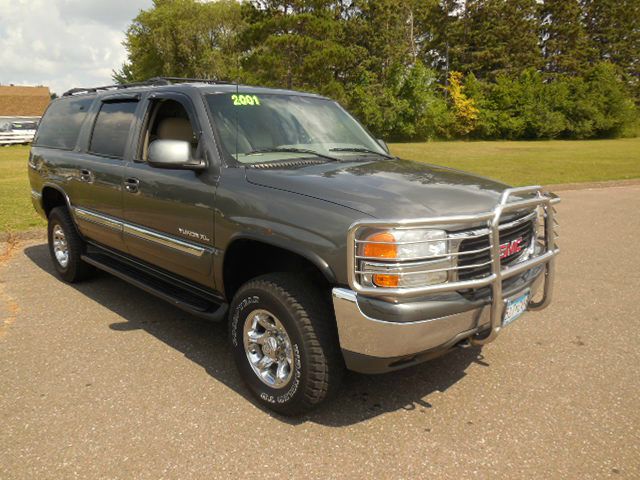 2001 GMC Yukon XL Carrera Coupe