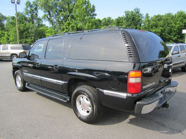 2001 GMC Yukon XL C350 4dr Sdn 3.5L Sport RWD Sedan