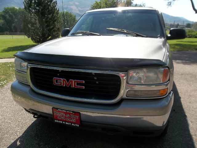 2001 GMC Yukon XL C350 4dr Sdn 3.5L Sport RWD Sedan