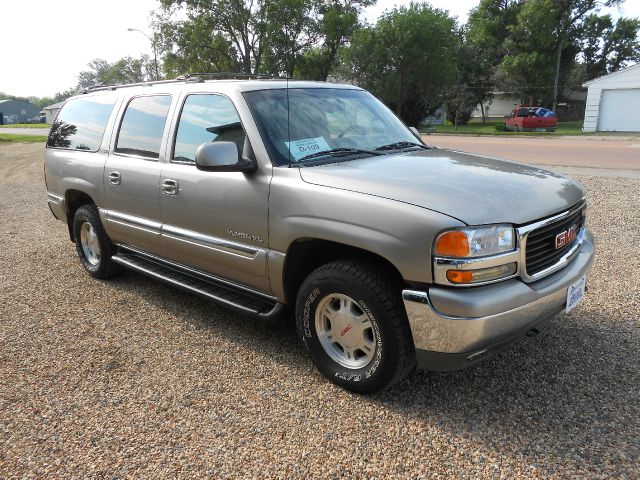 2001 GMC Yukon XL C350 4dr Sdn 3.5L Sport RWD Sedan