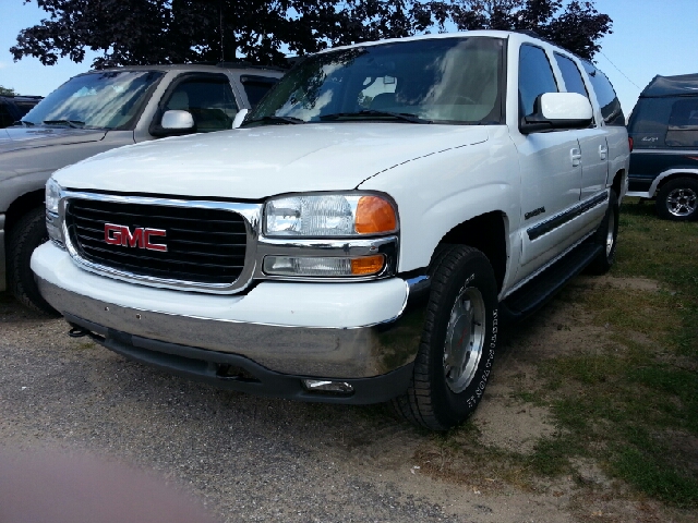 2001 GMC Yukon XL C350 4dr Sdn 3.5L Sport RWD Sedan