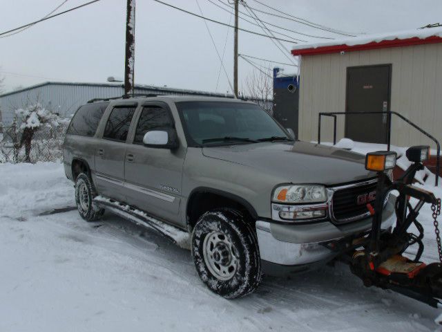 2002 GMC Yukon XL Carrera Coupe