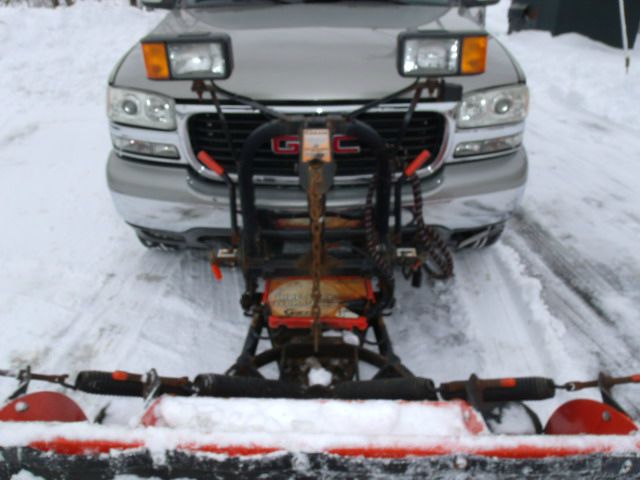 2002 GMC Yukon XL Carrera Coupe