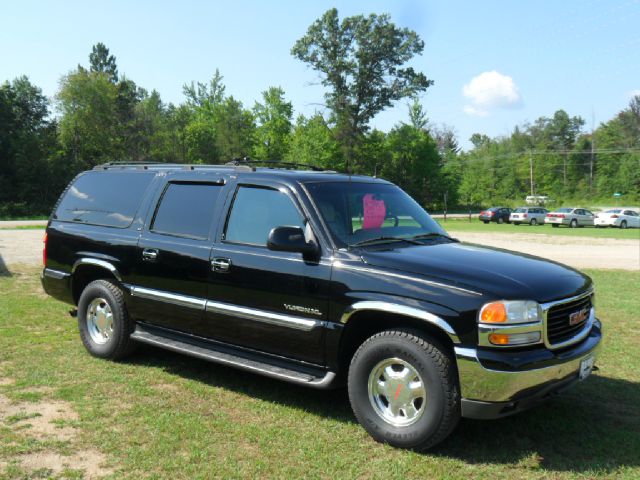 2002 GMC Yukon XL C350 4dr Sdn 3.5L Sport RWD Sedan