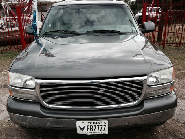 2002 GMC Yukon XL C350 4dr Sdn 3.5L Sport RWD Sedan