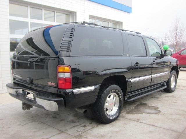 2002 GMC Yukon XL SLT