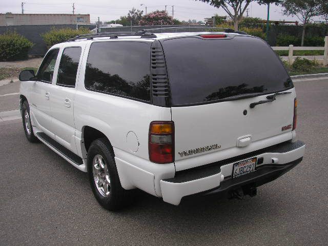 2002 GMC Yukon XL EX Sedan 4D