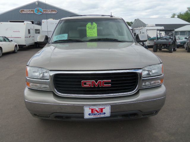 2002 GMC Yukon XL C350 4dr Sdn 3.5L Sport RWD Sedan