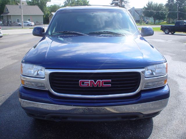 2002 GMC Yukon XL 2dr Cpe Touring Manual Trans