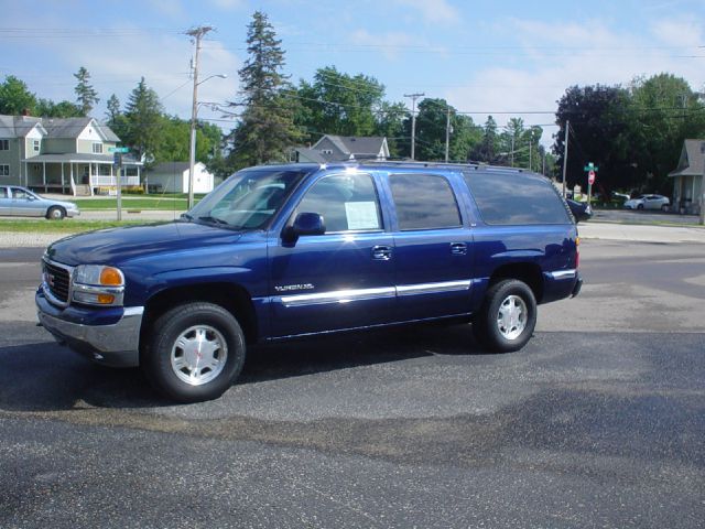 2002 GMC Yukon XL 2dr Cpe Touring Manual Trans