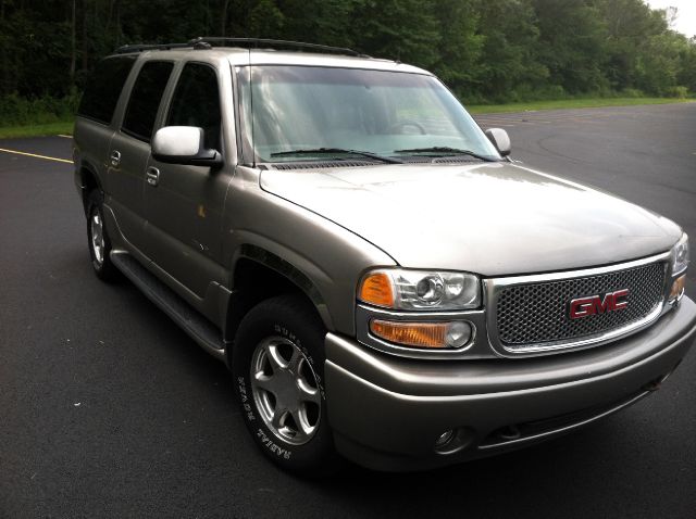 2002 GMC Yukon XL EX Sedan 4D