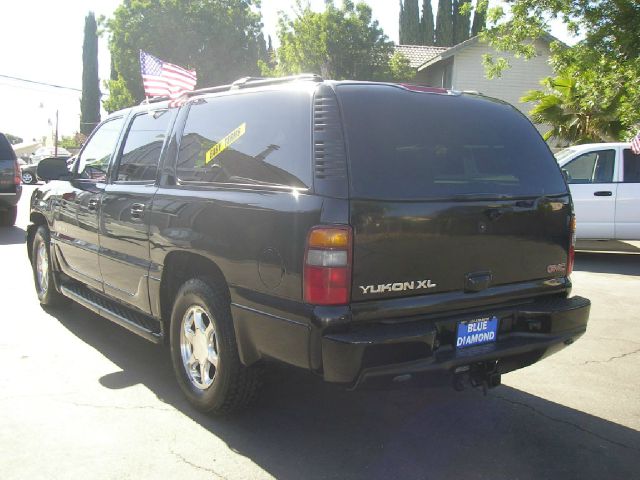 2002 GMC Yukon XL Sport 4WD