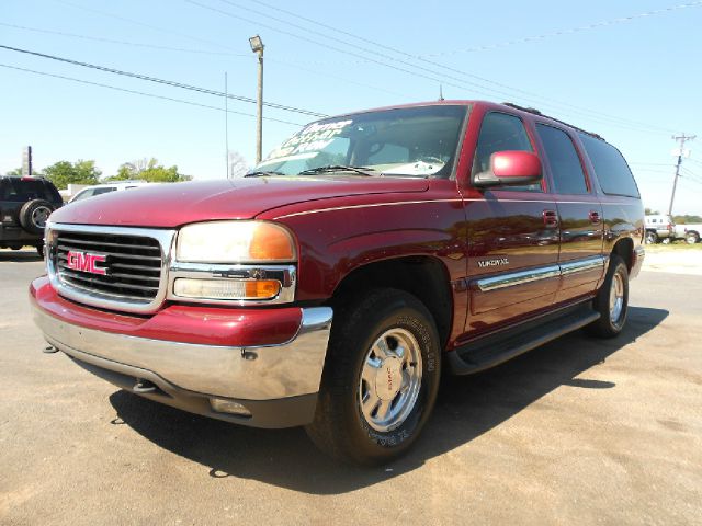 2002 GMC Yukon XL C350 4dr Sdn 3.5L Sport RWD Sedan