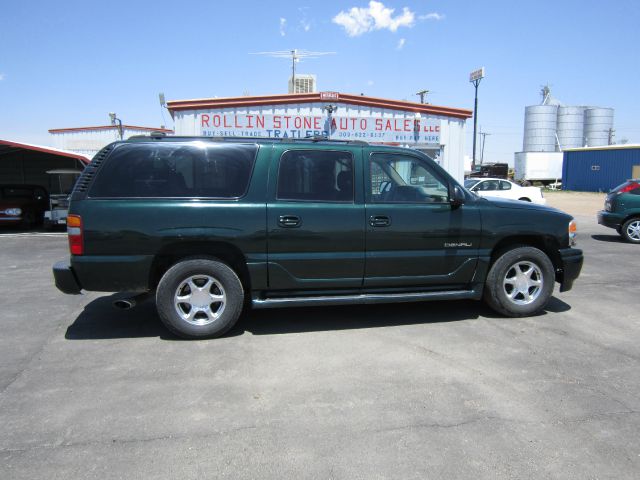 2002 GMC Yukon XL EX Sedan 4D