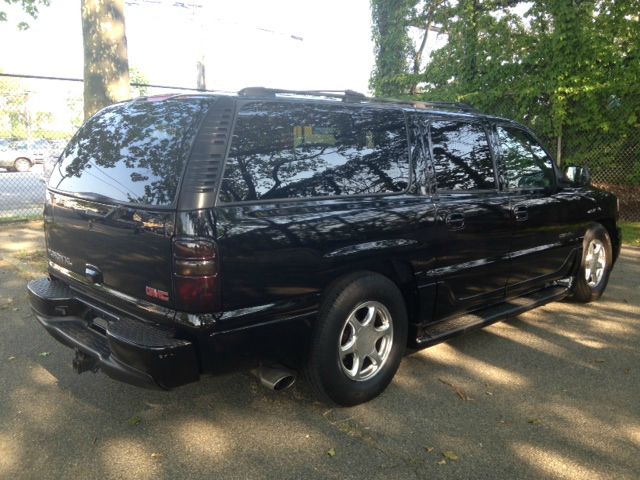 2002 GMC Yukon XL EX Sedan 4D