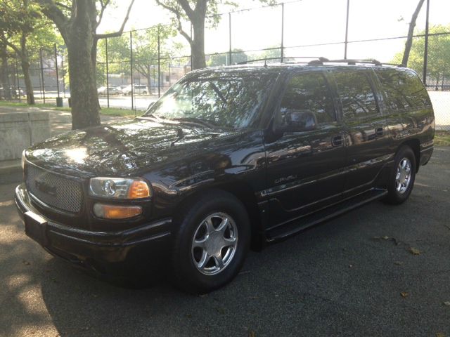 2002 GMC Yukon XL EX Sedan 4D