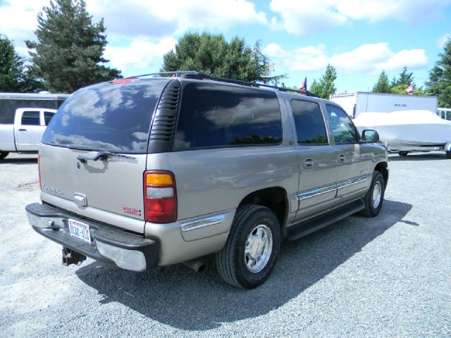 2002 GMC Yukon XL C350 4dr Sdn 3.5L Sport RWD Sedan