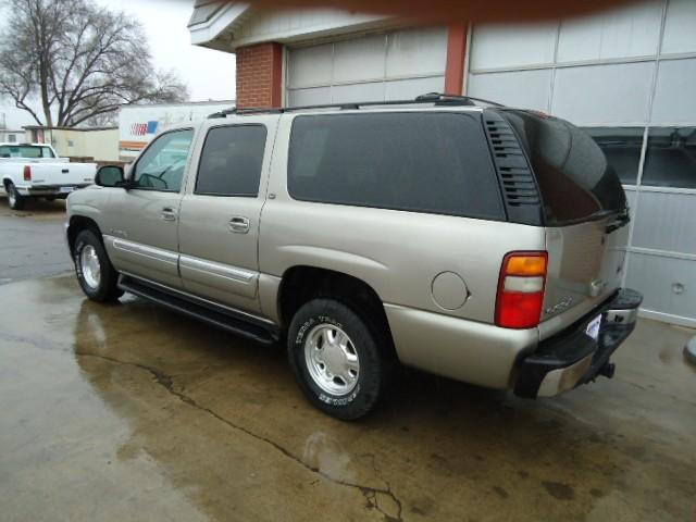 2003 GMC Yukon XL SLT