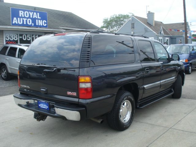 2003 GMC Yukon XL C350 4dr Sdn 3.5L Sport RWD Sedan