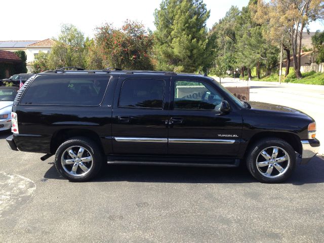 2003 GMC Yukon XL C350 4dr Sdn 3.5L Sport RWD Sedan