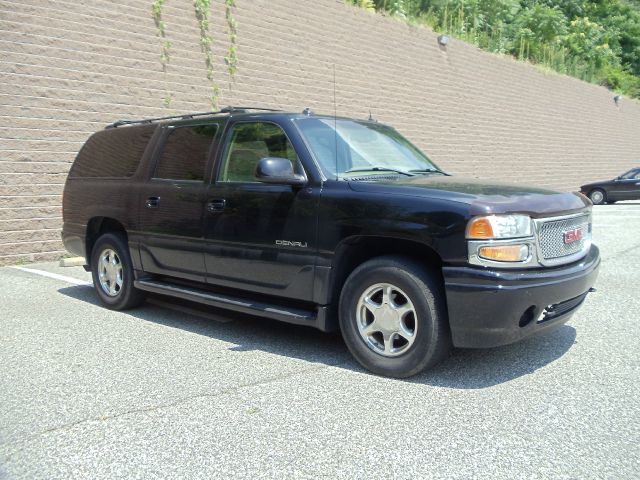 2003 GMC Yukon XL Sport 4WD